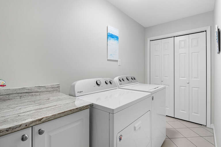 23-Amalfi-Coast-428D-Laundry