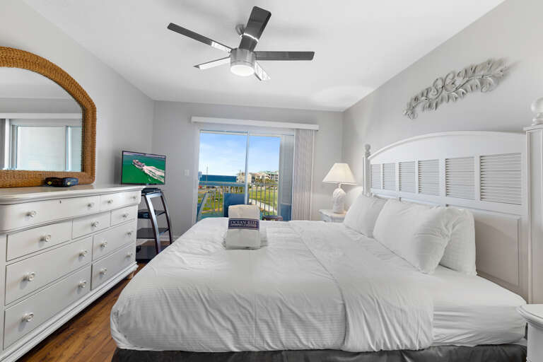 23-Amalfi-Coast-428D-Primary-Bedroom