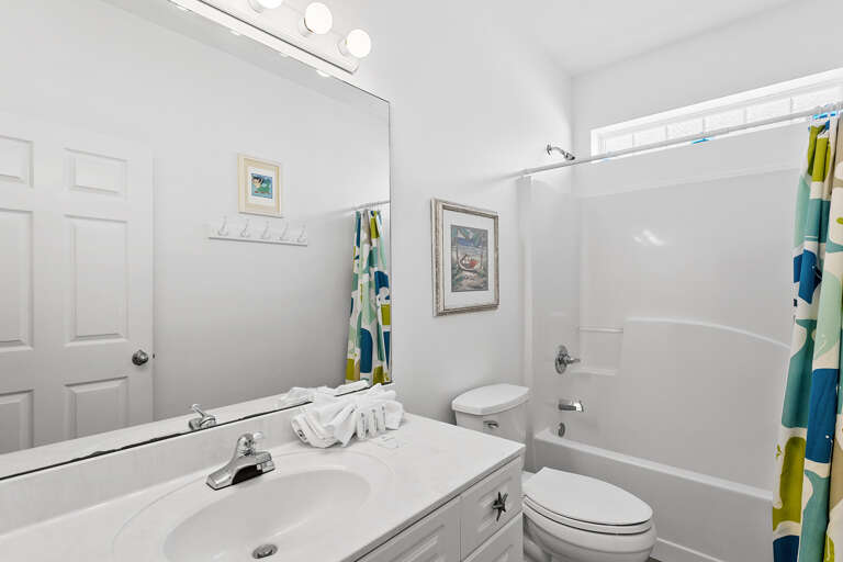 23-Toes-In-The-Sand-Guest-Bathroom