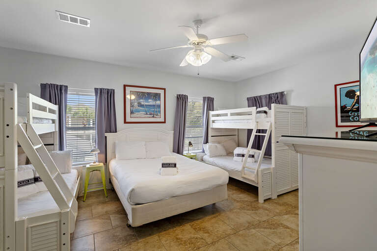 23-Toes-In-The-Sand-Guest-Bedroom-2