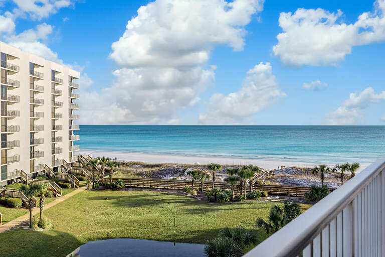 Mainsail 247 Balcony View