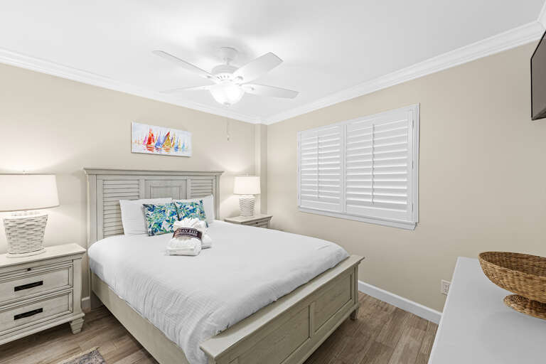 Mainsail 247 Guest Bedroom