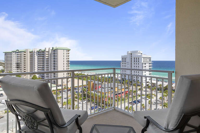 23-Sterling-Shores-1001-Guest-Bedroom-Balcony