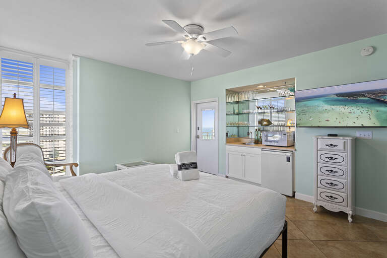 23-Sterling-Shores-1001-Guest-Bedroom