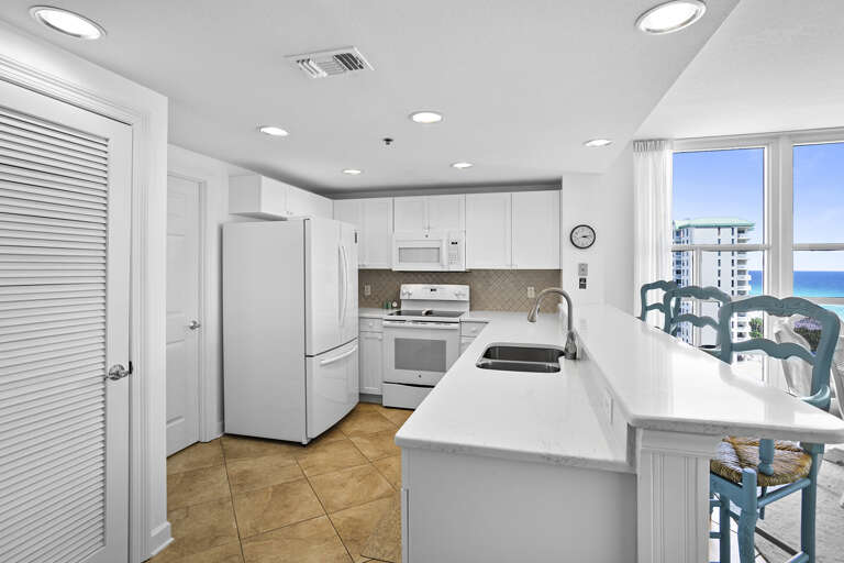 23-Sterling-Shores-1001-Kitchen