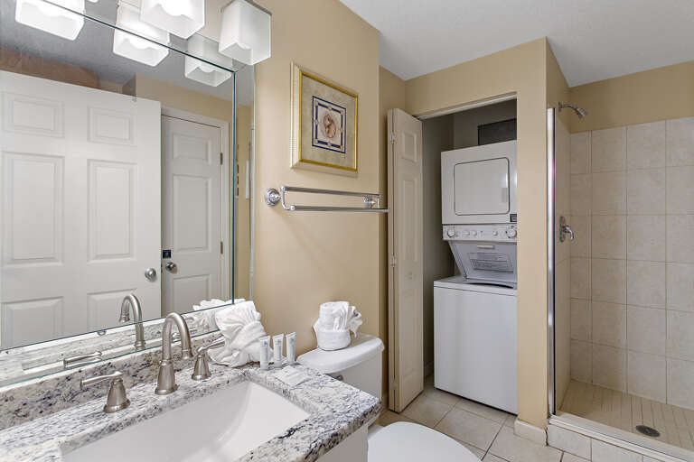23-Majestic-Sun-209B-Bathroom-2