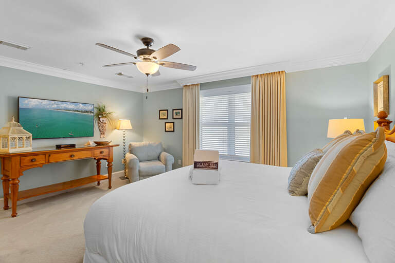 24-Crystal-Dunes-407-Primary-Bedroom-Alt