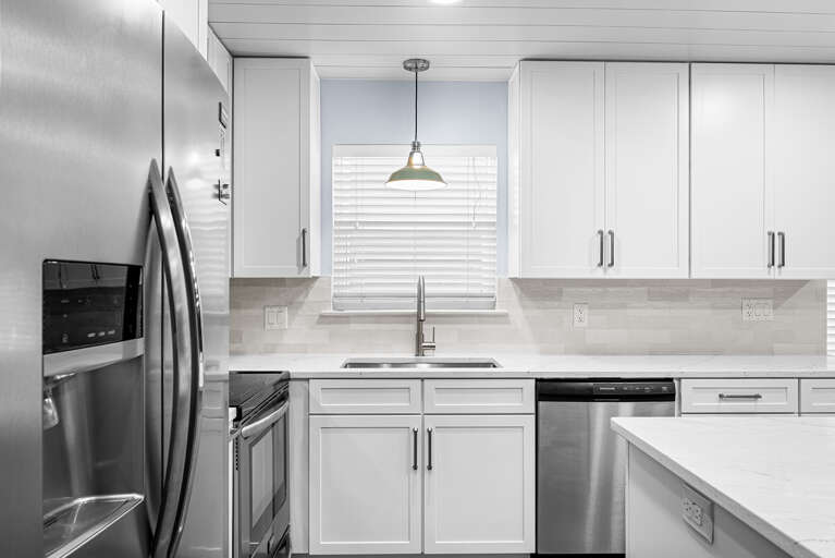 Townhomes at Crystal Beach 1 Kitchen Alt 3