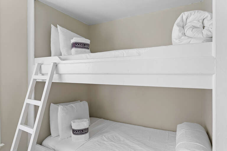 23-Sea-Cabins-11D-Bunk-Nook 23-Sea-Cabins-11D-Bunk-Nook