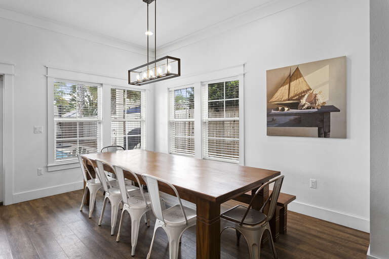 23-Serenity-By-The-Sea-Dining