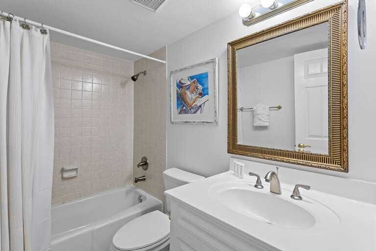 Huntington by the Sea 302 Guest Bathroom