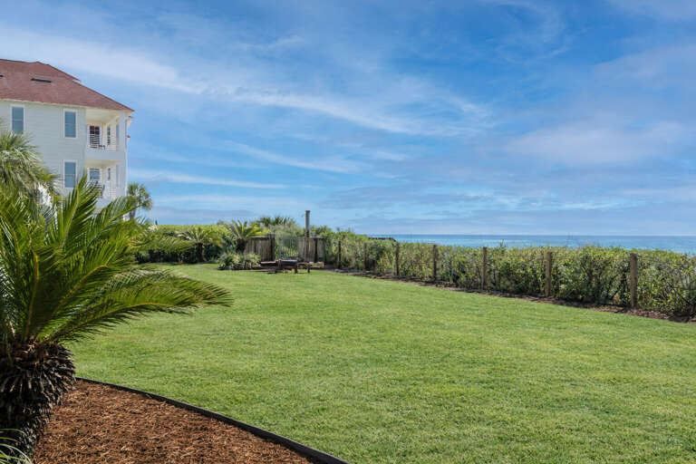 Huntington Grassy Area