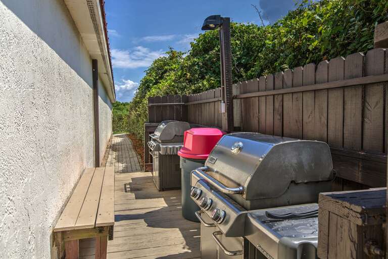 Huntington-By-The-Sea-Grills