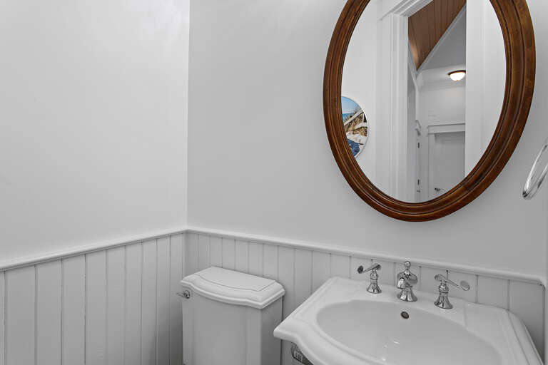 23-Seabourn-Powder-Room