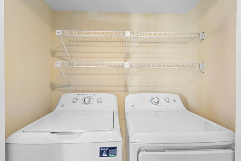 24-Mainsail-271-Laundry