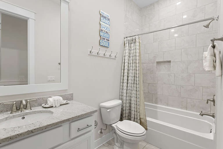 24-30A-Beach-Escape-Guest-Bathroom