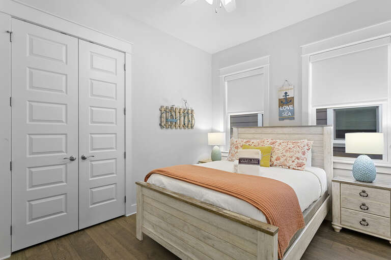 24-30A-Beach-Escape-Guest-Bedroom