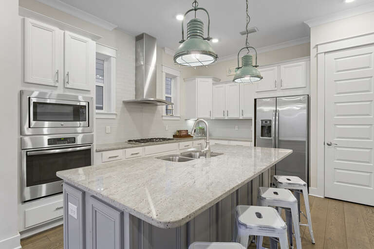 24-30A-Beach-Escape-Kitchen