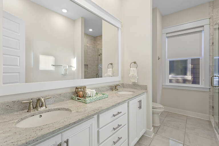 24-30A-Beach-Escape-Primary-Bathroom