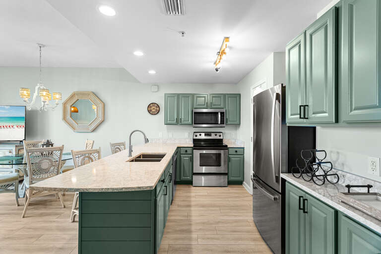 Beach Resort 402 Kitchen Alt 3