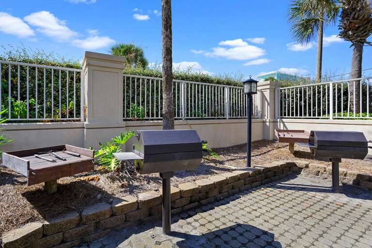 23-Crystal-Dunes-Grills 23-Crystal-Dunes-Grills