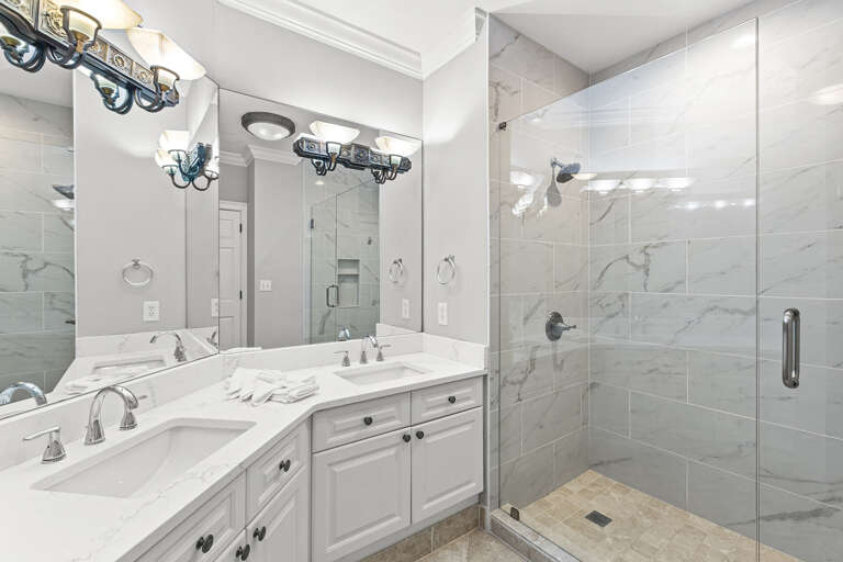 Crystal Dunes 504 Master Bathroom Crystal Dunes 504 Master Bathroom