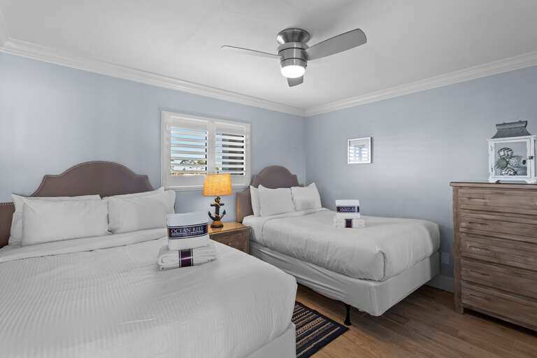 23-Huntington-By-The-Sea-404-Guest-Bedroom
