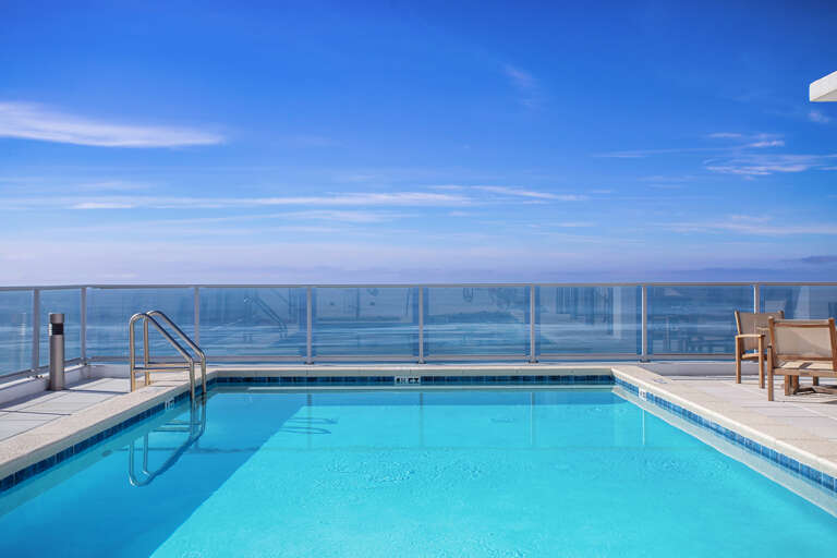 1900-Ninety-Eight-Infinity-Pool