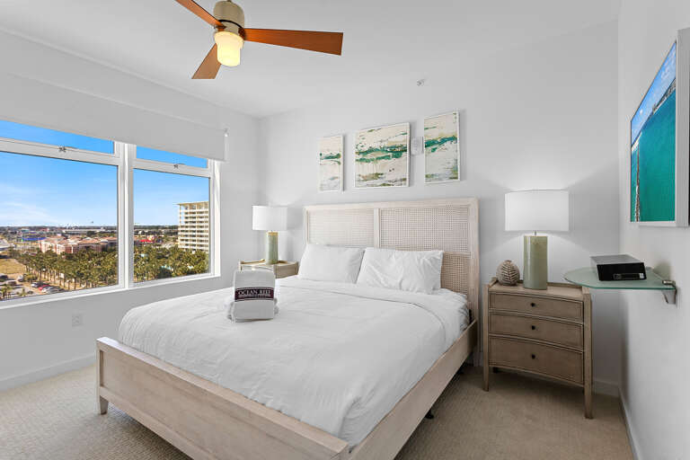 24-1900-Ninety-Eight-802-Guest-Bedroom