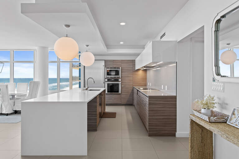 24-1900-Ninety-Eight-802-Kitchen