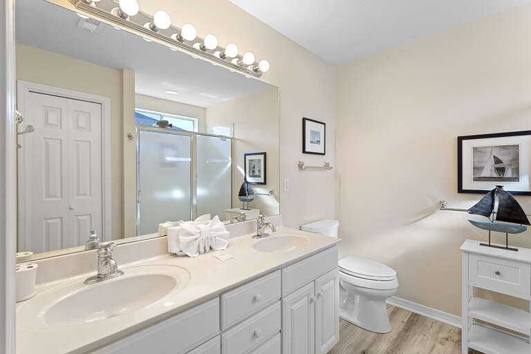 Sea Breeze Cottage Master Bathroom