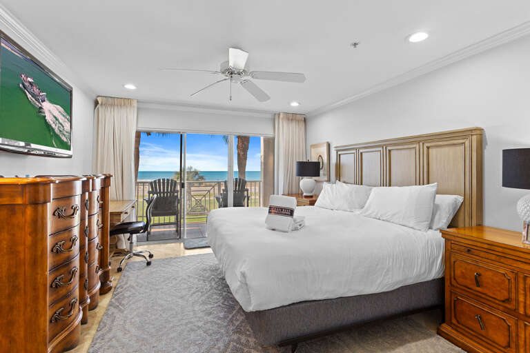 24-Amalfi-Coast-202A-Primary-Bedroom