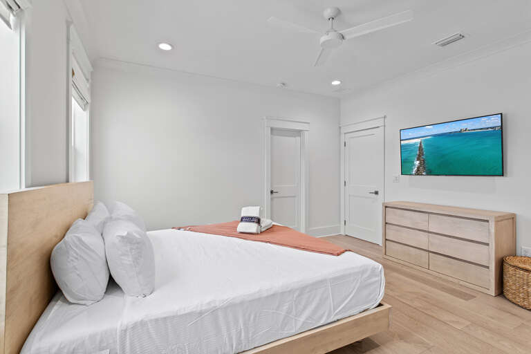 24-SeaStone-Bedroom-2