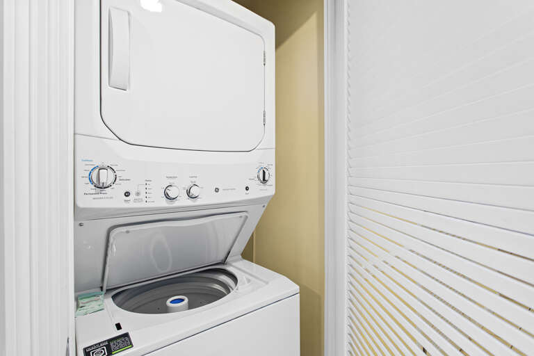 24-Sterling-Shores-810-Laundry 24-Sterling-Shores-810-Laundry