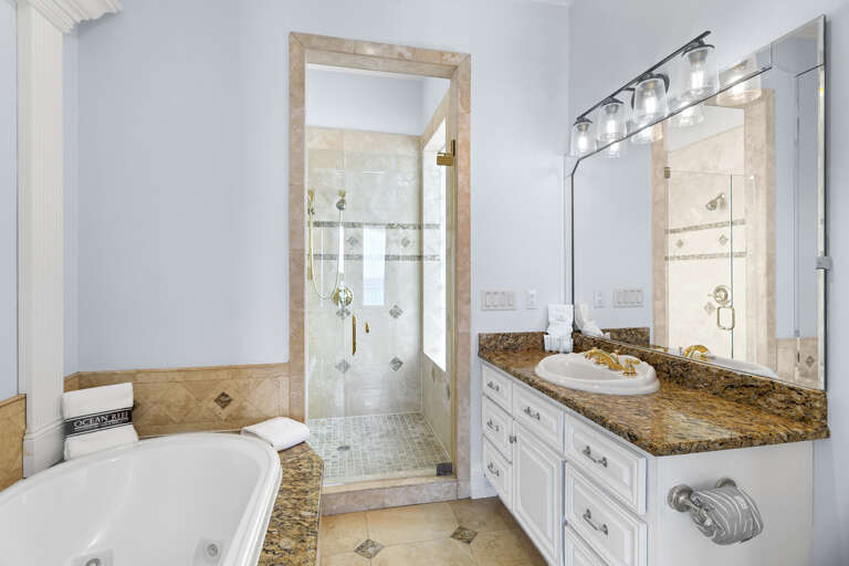24-Camelot-Guest-Bathroom-2 24-Camelot-Guest-Bathroom-2