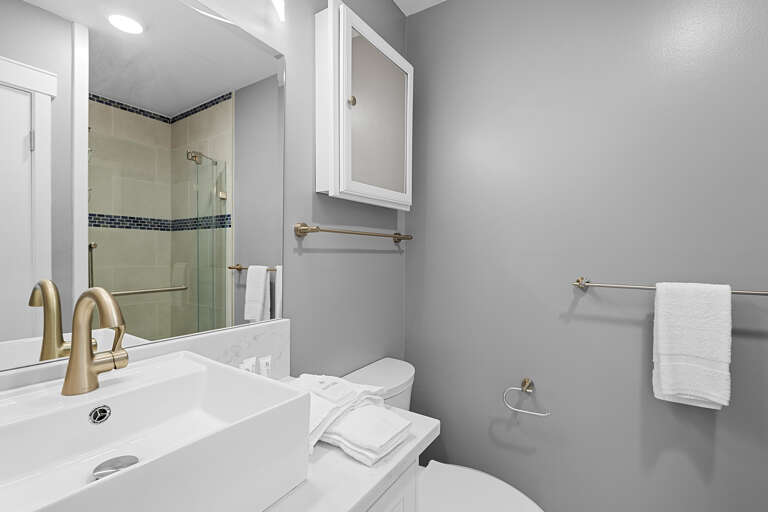 Grayton Place 5 Guest Bathroom
