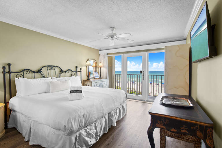 304HUNT Master Bedroom