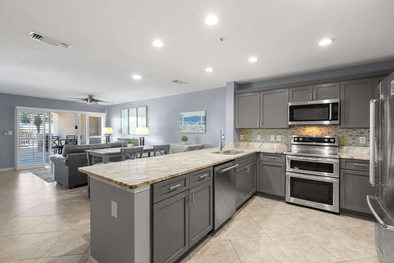 Amalfi Coast 108A Kitchen