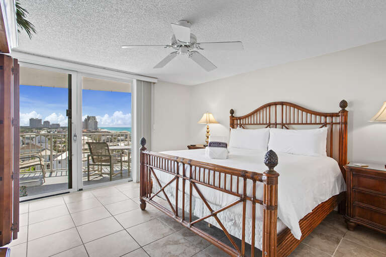 05-Mainsail-382-Primary-Bedroom