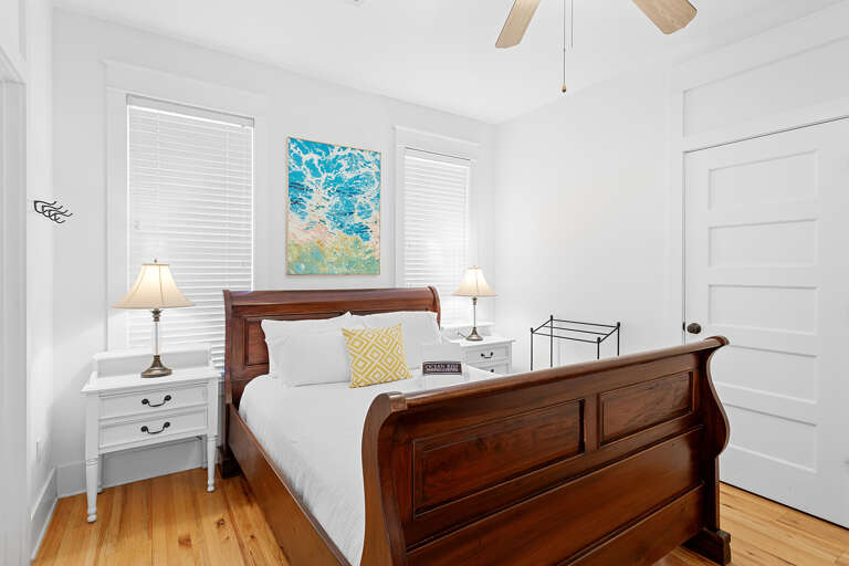 24-Five-O-Clock-Somewhere-Guest-Bedroom-2