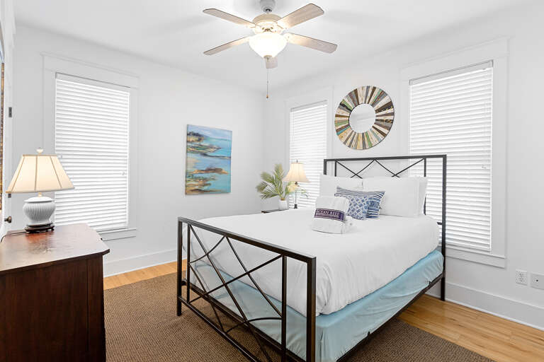 24-Five-O-Clock-Somewhere-Guest-Bedroom