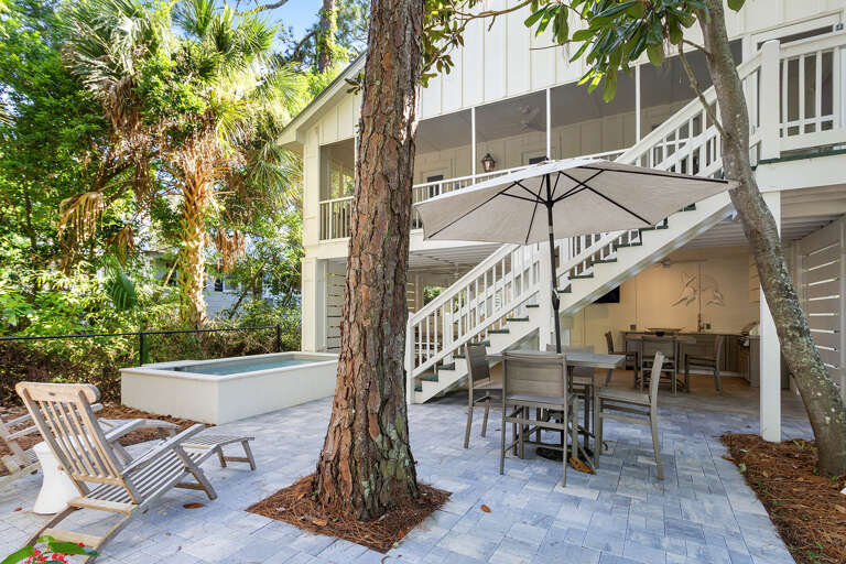 Grayton Time Exterior Alt