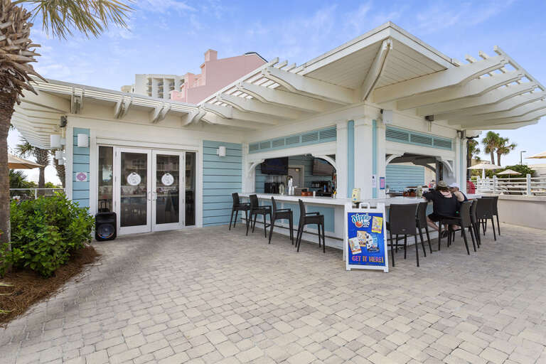 22-Tides-Bar-and-Grill