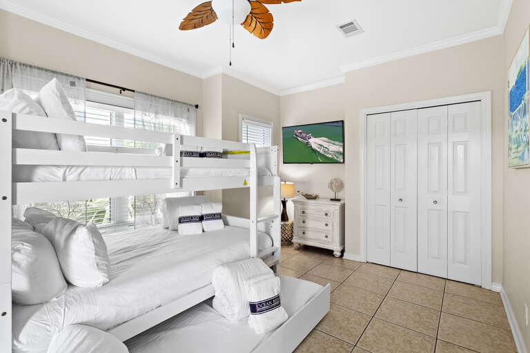 Sea Spray Cottage Guest Bedroom 2