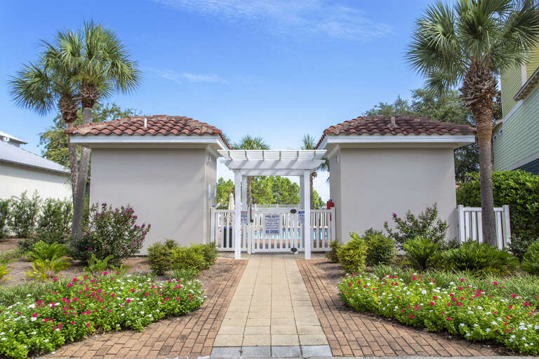 21-Emerald-Waters-Village-North-Pool-Entrance