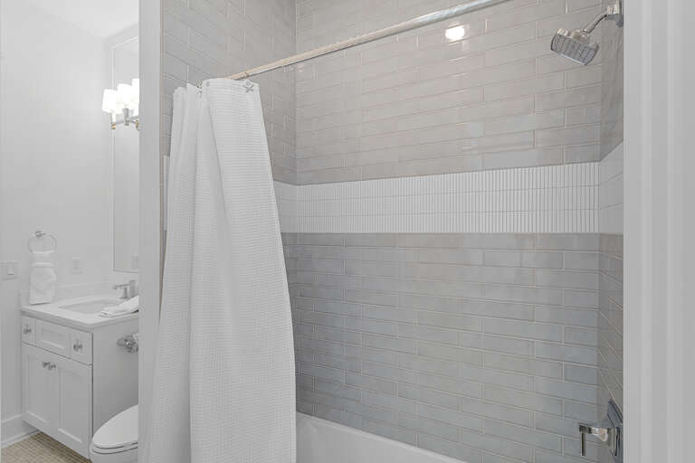 Sea La Vie Guest Bathroom