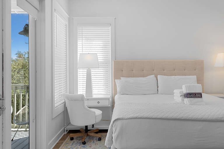 Sea La Vie Master Bedroom Alt 2