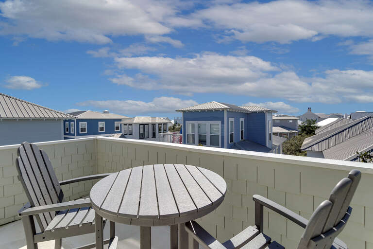 Sea La Vie Rooftop Alt