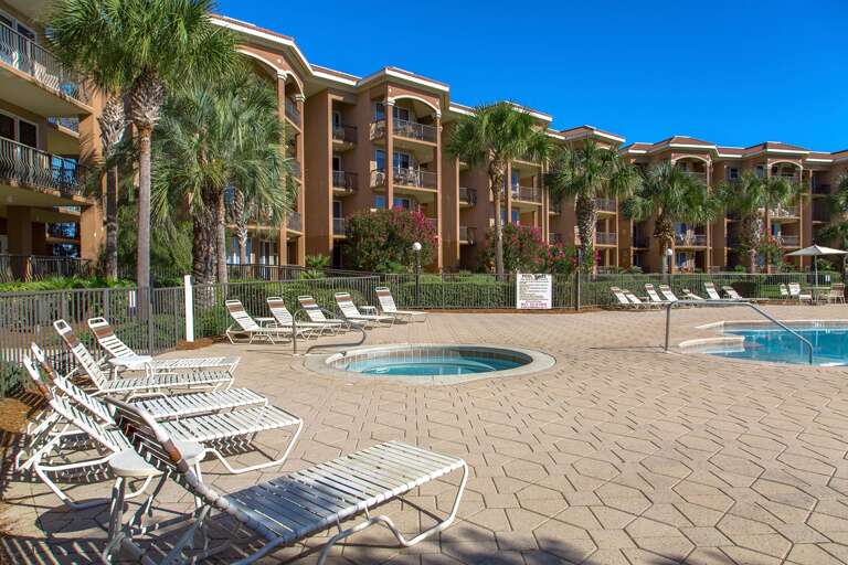 Mediterranea-Hot-Tub