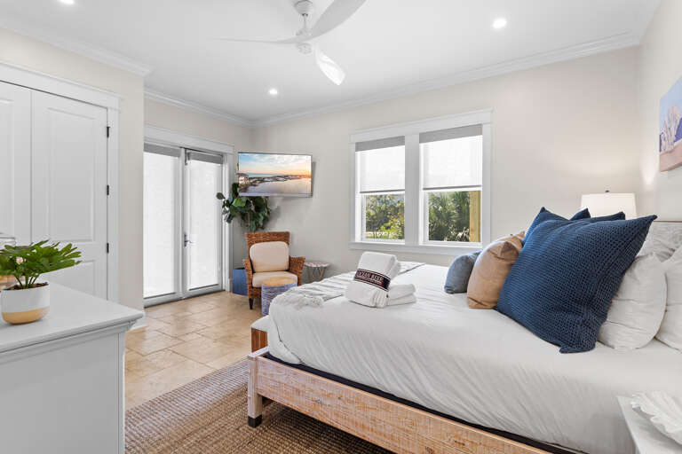 Just Shellin' Guest Bedroom